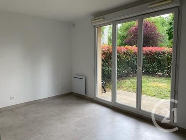 Appartement F1 à louer ST GERMAIN LES CORBEIL
