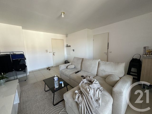 Appartement F2 à vendre - 2 pièces - 42.98 m2 - CORBEIL ESSONNES - 91 - ILE-DE-FRANCE - Century 21 Martinot Immobilier