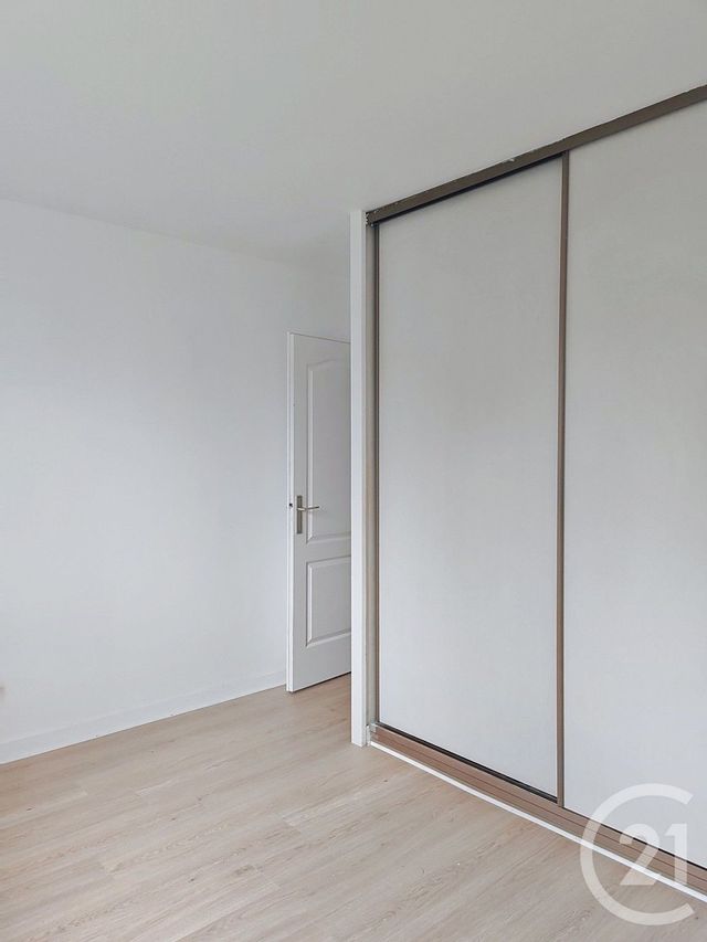 Afficher la photo en grand maison à louer - 5 pièces - 131.0 m2 - ST GERMAIN LES CORBEIL - 91 - ILE-DE-FRANCE - Century 21 Martinot Immobilier
