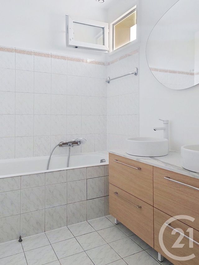 Afficher la photo en grand maison à louer - 5 pièces - 131.0 m2 - ST GERMAIN LES CORBEIL - 91 - ILE-DE-FRANCE - Century 21 Martinot Immobilier