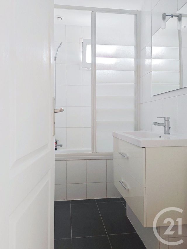 Afficher la photo en grand maison à louer - 5 pièces - 131.0 m2 - ST GERMAIN LES CORBEIL - 91 - ILE-DE-FRANCE - Century 21 Martinot Immobilier