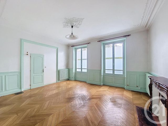 Afficher la photo en grand Appartement F2 à vendre - 2 pièces - 55.0 m2 - CORBEIL ESSONNES - 91 - ILE-DE-FRANCE - Century 21 Martinot Immobilier