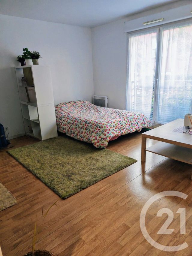 Appartement F1 à louer - 1 pièce - 28.88 m2 - CORBEIL ESSONNES - 91 - ILE-DE-FRANCE - Century 21 Martinot Immobilier
