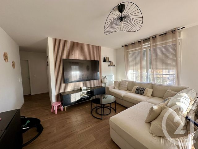 Afficher la photo en grand Appartement F3 à vendre - 3 pièces - 65.15 m2 - CORBEIL ESSONNES - 91 - ILE-DE-FRANCE - Century 21 Martinot Immobilier